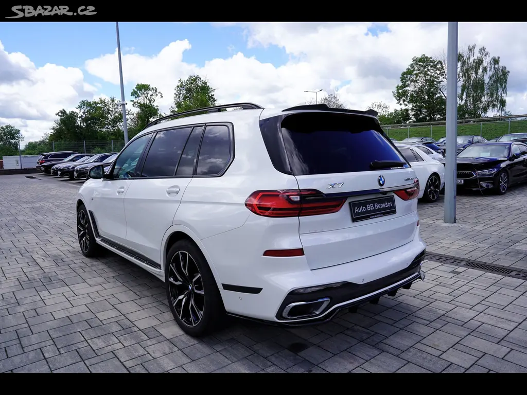 BMW X7, 40d xDrive/Mpaket/AT9/22"/340P - fotka 4