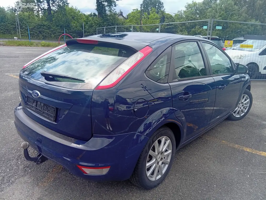 Ford Focus 1,6 benzín 74Kw - fotka 5
