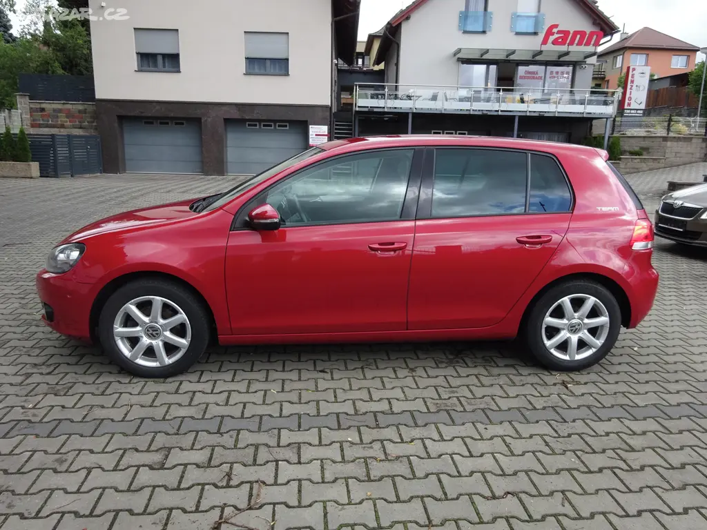 Volkswagen Golf, 1.2TSi 77kW.Comfort. Sv.kniha - fotka 4