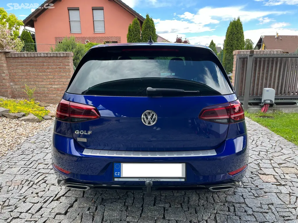 Volkswagen Golf R-LINE 1.5 TSI 110 kW PANORAMA - fotka 4