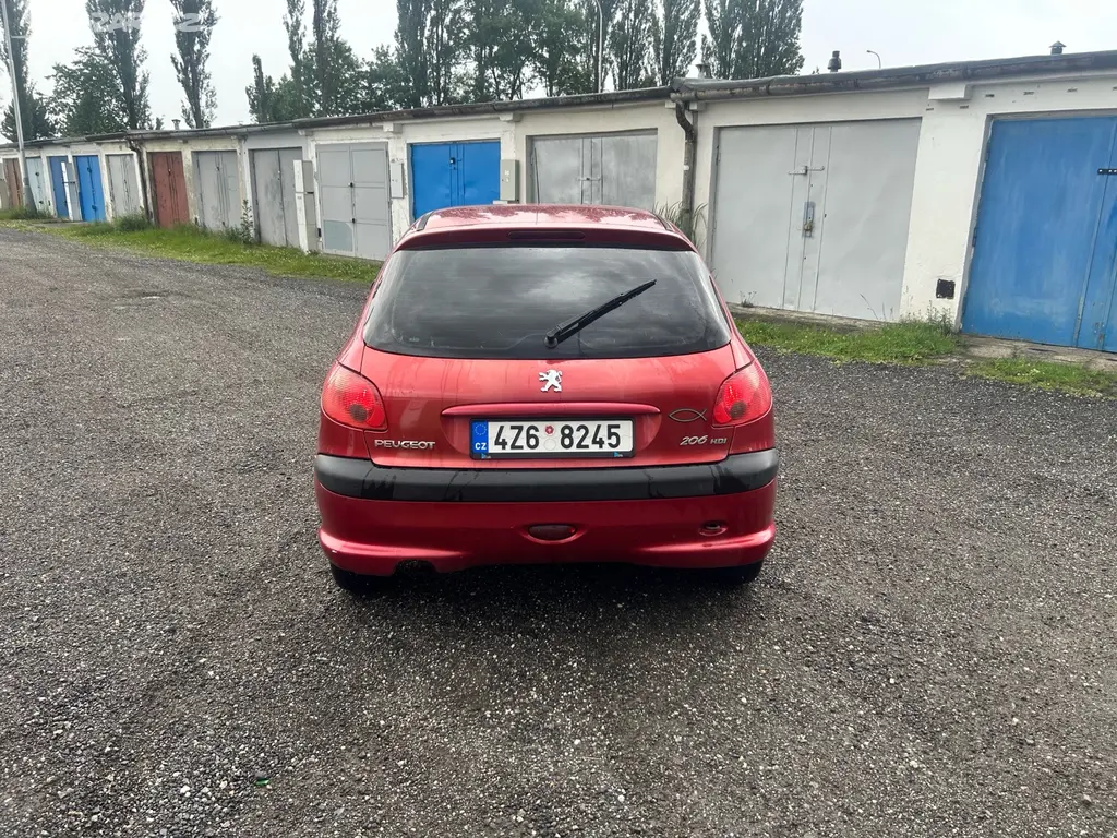 Peugeot 206 1.4hdi 50kw - fotka 3