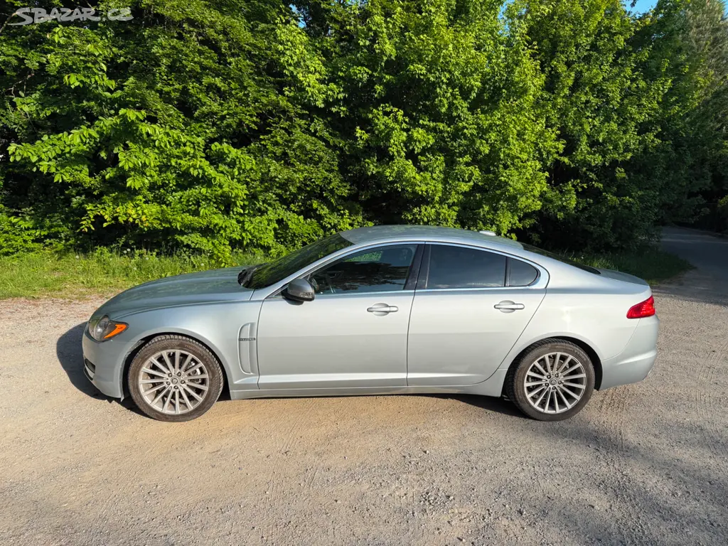 Jaguar XF 2.7D V6 - fotka 3