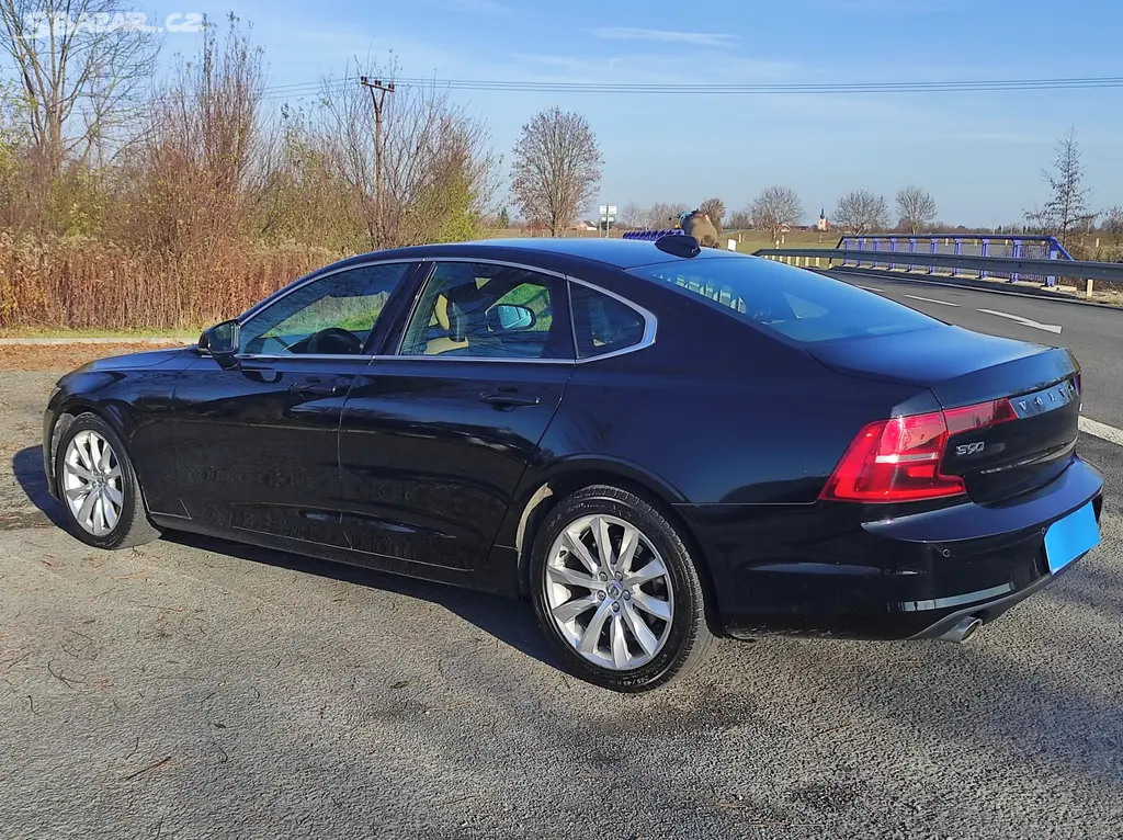 Volvo S 90 2.0 D4 AWD, nové v ČR - fotka 6