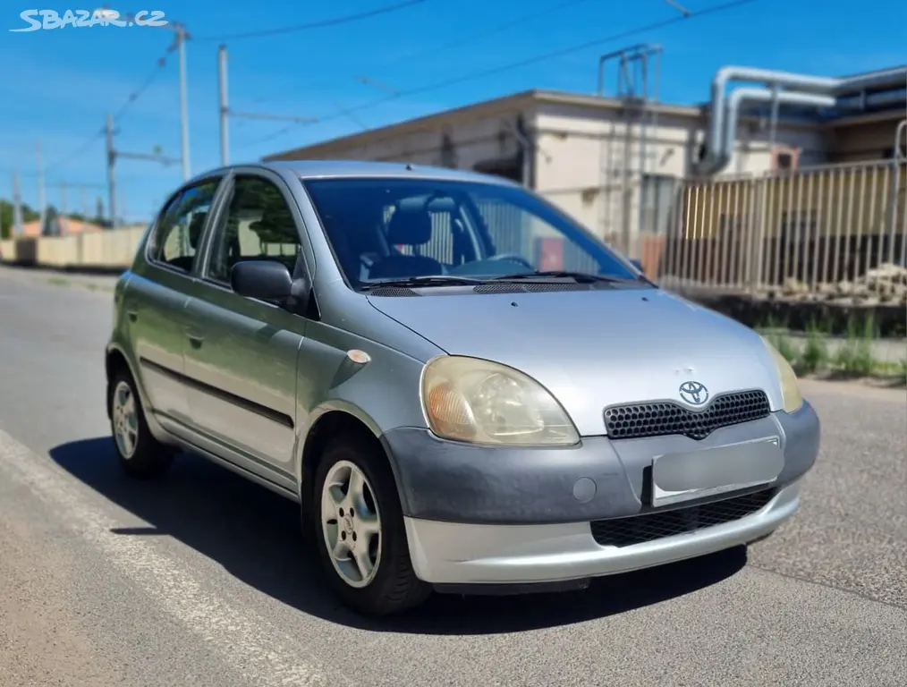Toyota Yaris 1.0 Benzín 50kW Poloautomat Klima - fotka 3