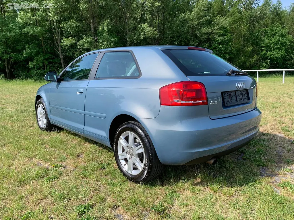Audi A3 1.6 i 75kw r.v. 2010 149 000 km - fotka 6