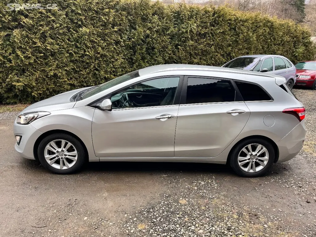 Hyundai I30 1.6 GDI 99 kw - fotka 3