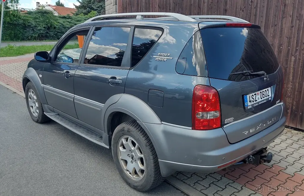 Ssangyong Rexton2 210.000km TZ 3,2t = BEZ KOROZE - fotka 6