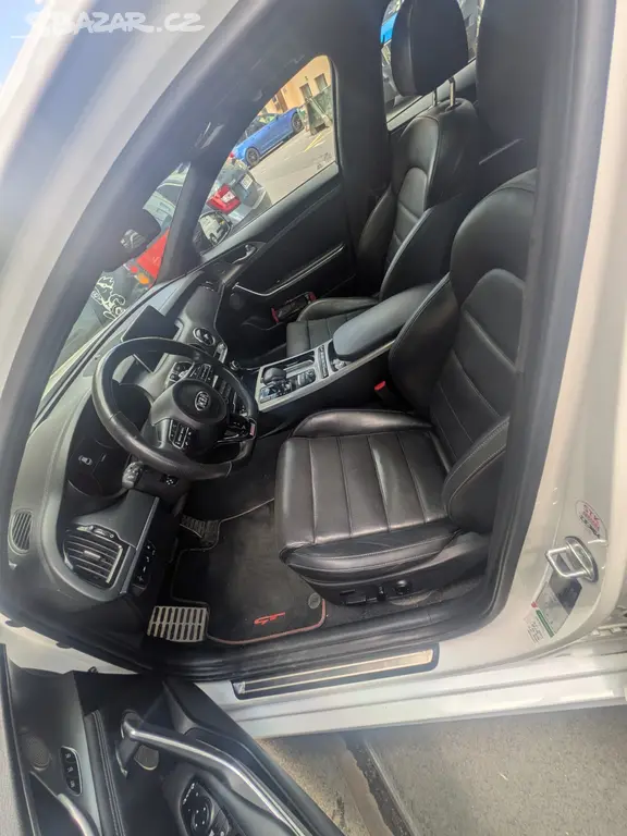 KIA Stinger 3.3 V6 T-GDI GT - fotka 2