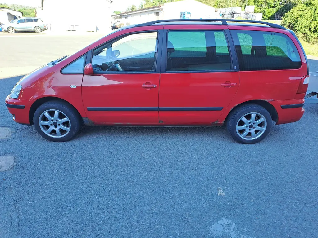 Ford Galaxy Ghia 1,9 Diesel 85 KW, STK 6/2026