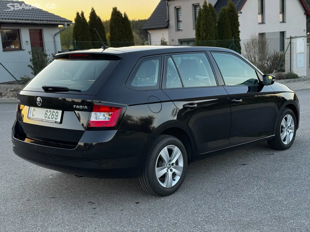 Škoda Fabia 1.0 TSI - fotka 4
