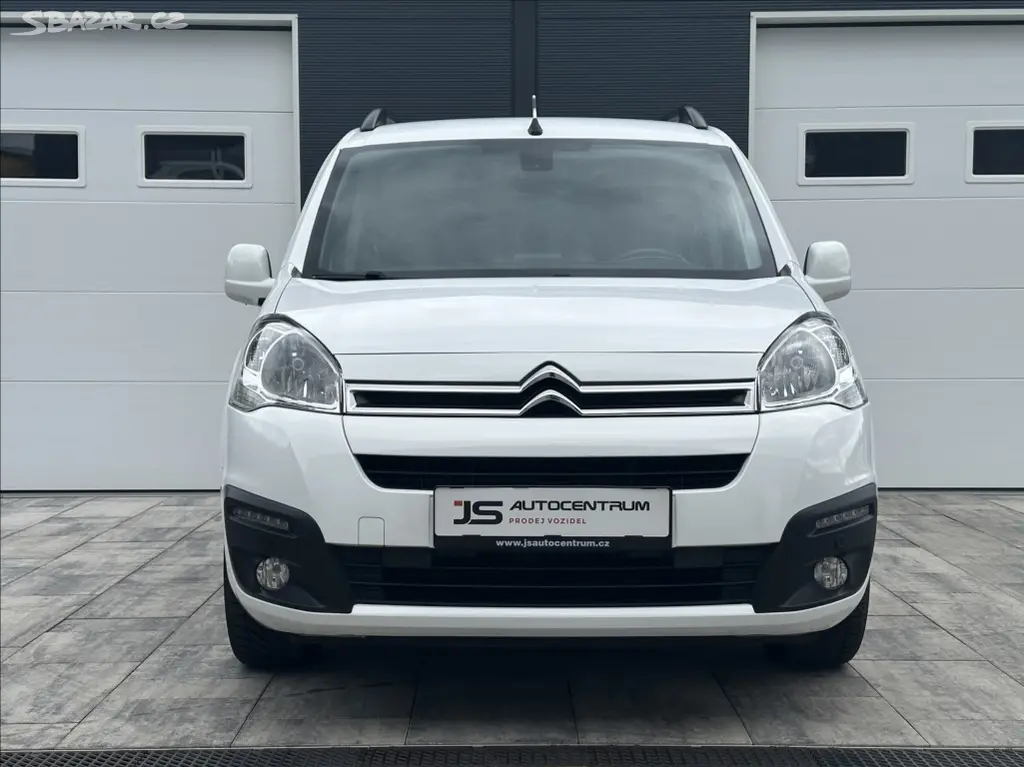 Citroën Berlingo, 1,2 PT 110PS Multispace Shine - fotka 4