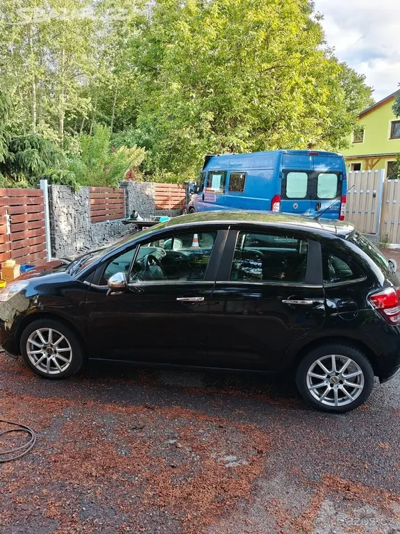 Citroën C3 1,2 2014 1,2i 60KW - fotka 2