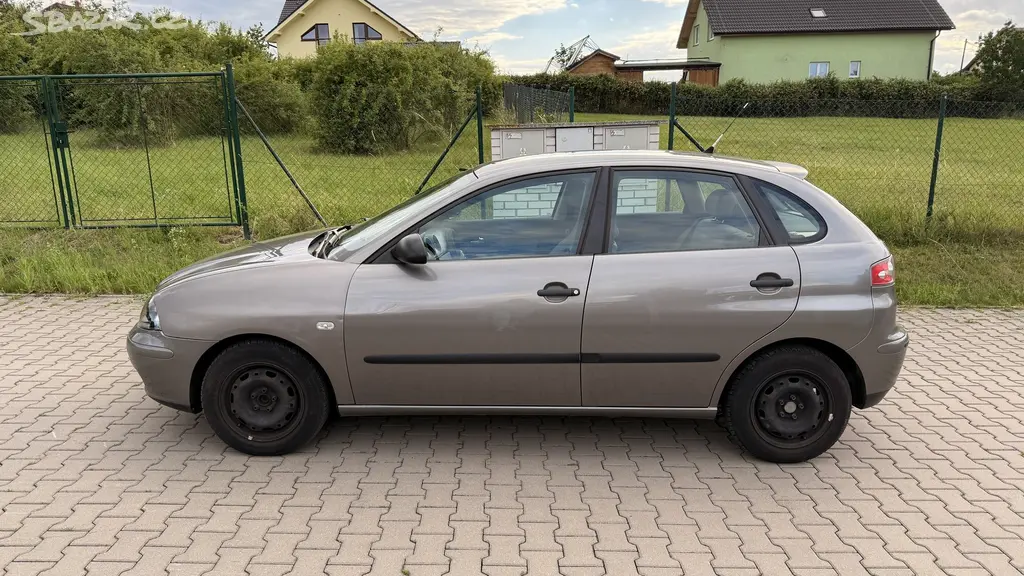 Seat Ibiza 1.2i 47kW možnost splátek - fotka 4