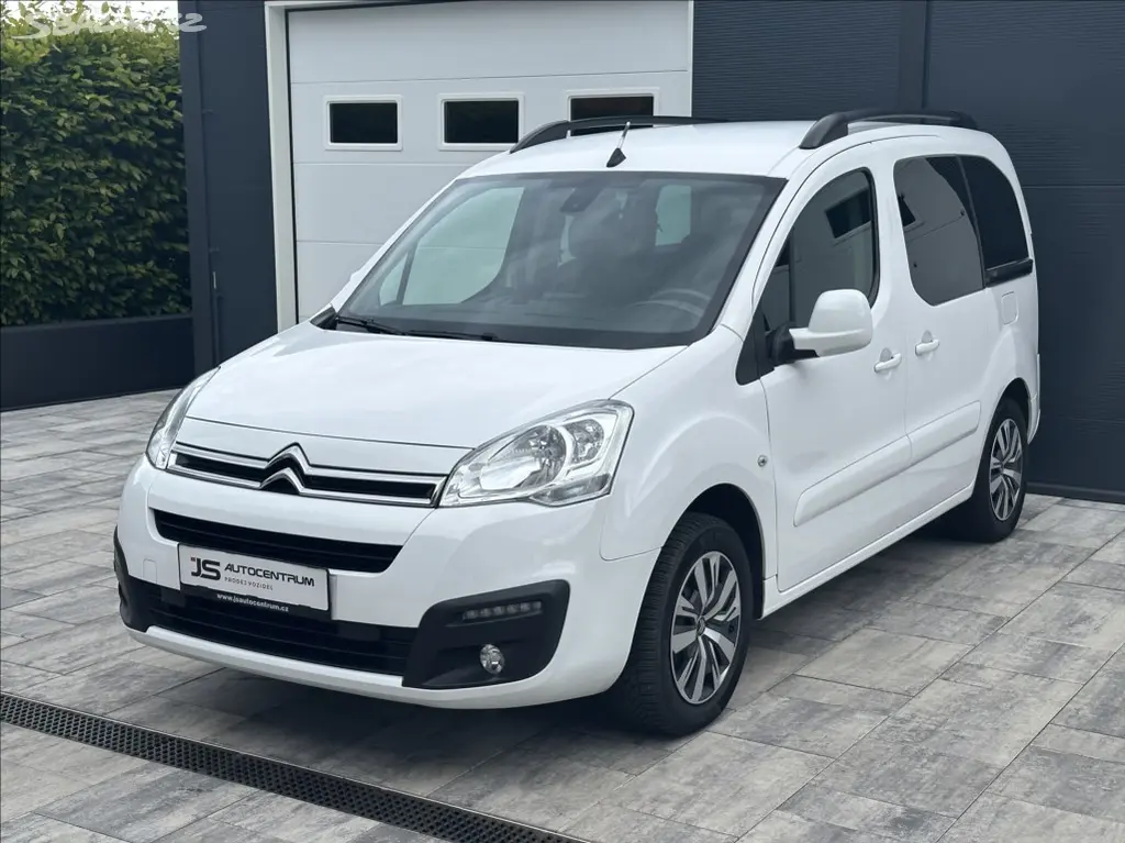Citroën Berlingo, 1,2 PT 110PS Multispace Shine - fotka 2