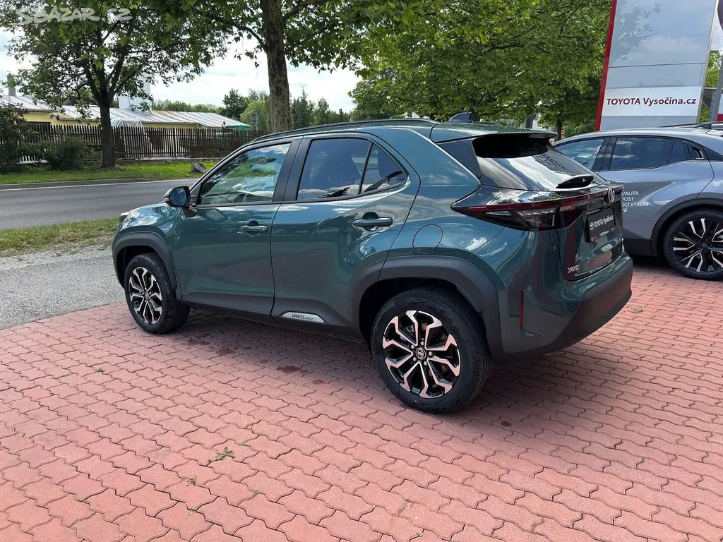 Toyota Yaris Cross, MY26 1,5 hybrid 130 koní - - fotka 3