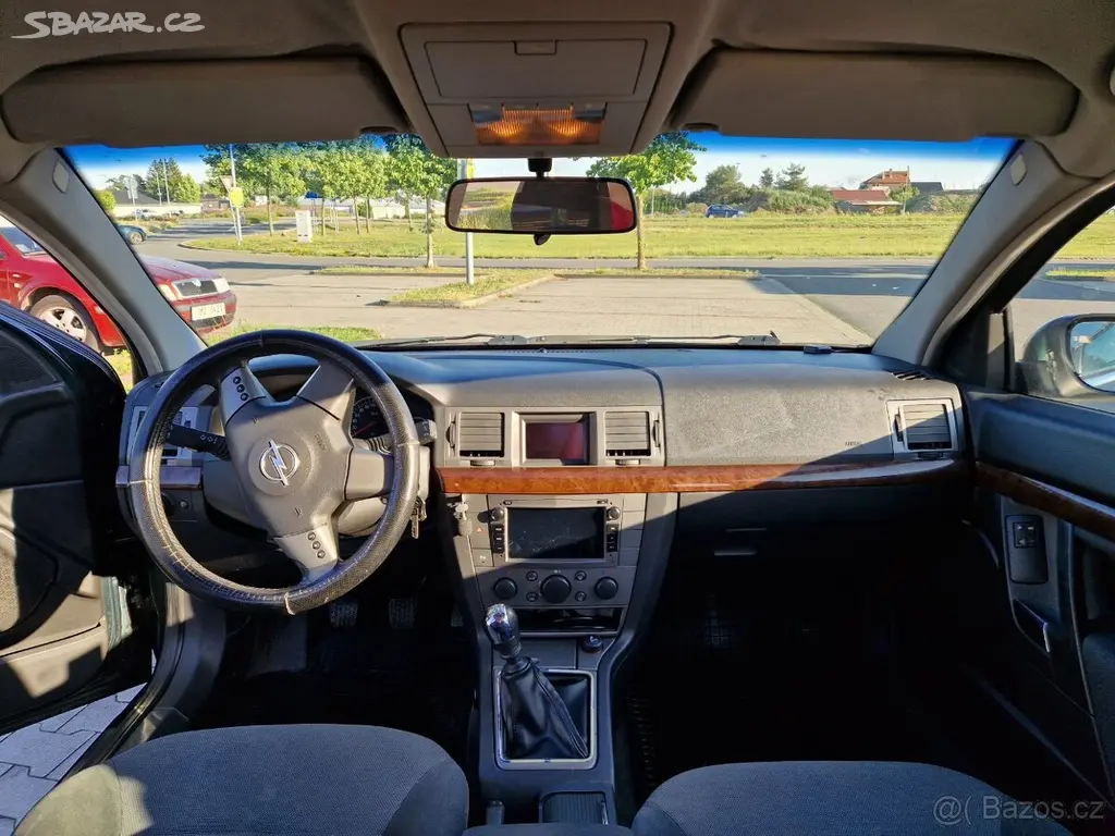Opel Vectra C 2005 - fotka 3