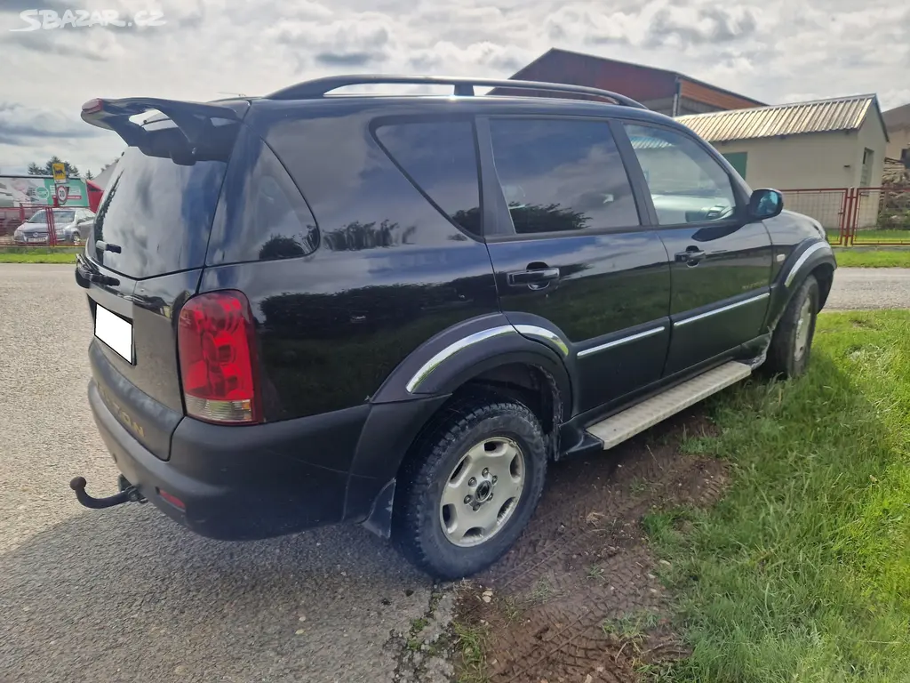 SsangYong Rexton I 2.7 XDi - 4x4 ZÁVĚS 3500kg - fotka 3