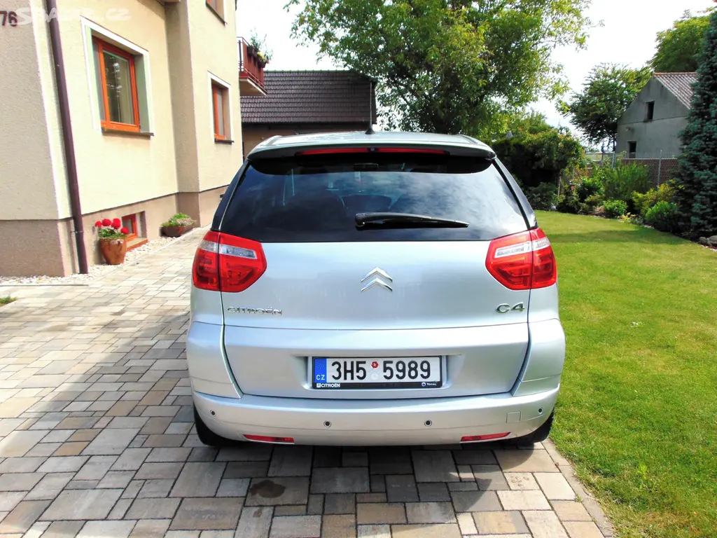 CITROEN C4 PICASSO 1.6 HDI 70KW,ČR,2.MAJ,NOVÁ STK - fotka 6