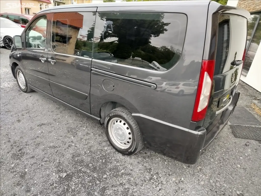 Peugeot Expert, 2,0 HDi 120 kW,1.MAJITEL,8 MÍS - fotka 4