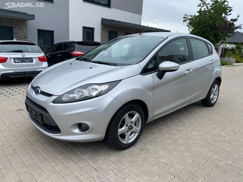 Ford Fiesta 1.25i 16V, 44kW, r.2008, ALU, nová STK
