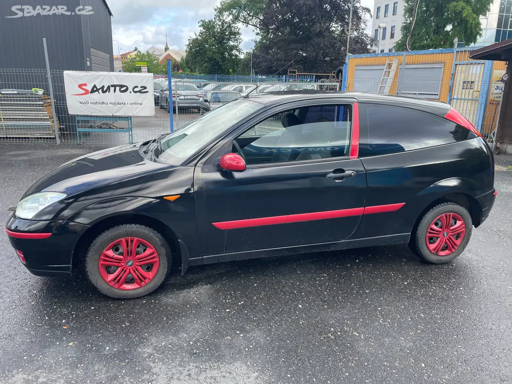 FORD FOCUS 1.4i ZETEC-SE 55KW Klima rv.2004 - fotka 4