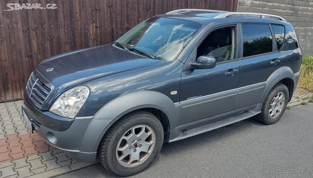 Ssangyong Rexton2 210.000km TZ 3,2t = BEZ KOROZE - fotka 3