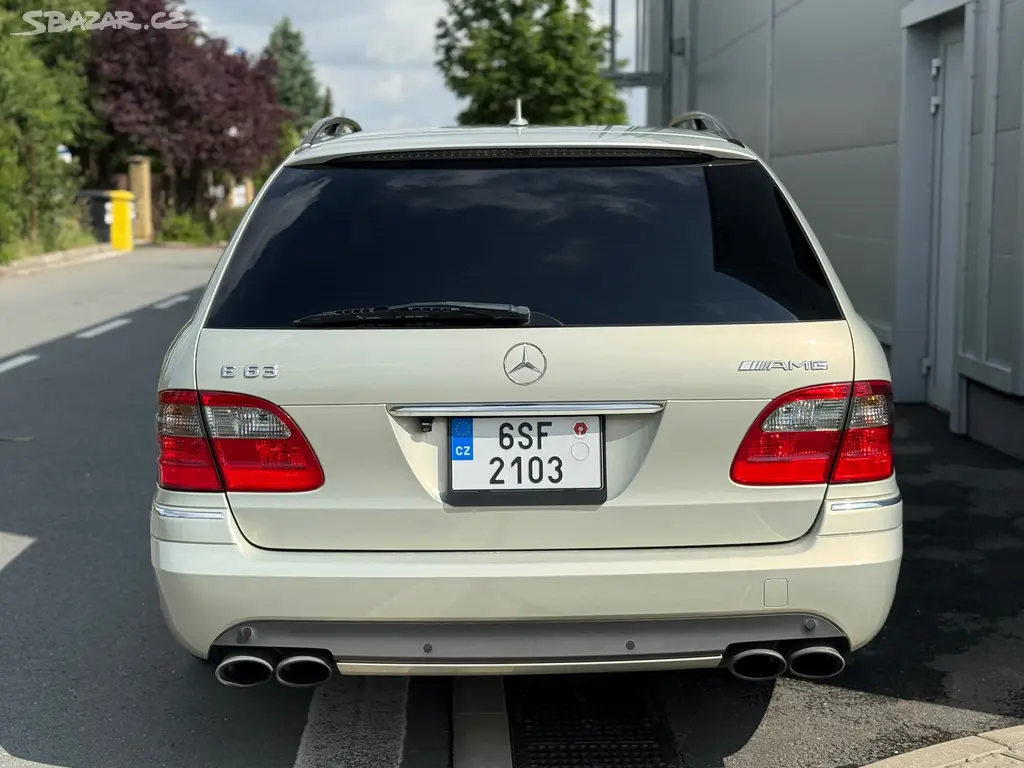 Mercedes-Benz Třídy E, E63 AMG, 6.3 V8, 378 kw, DPH - fotka 5