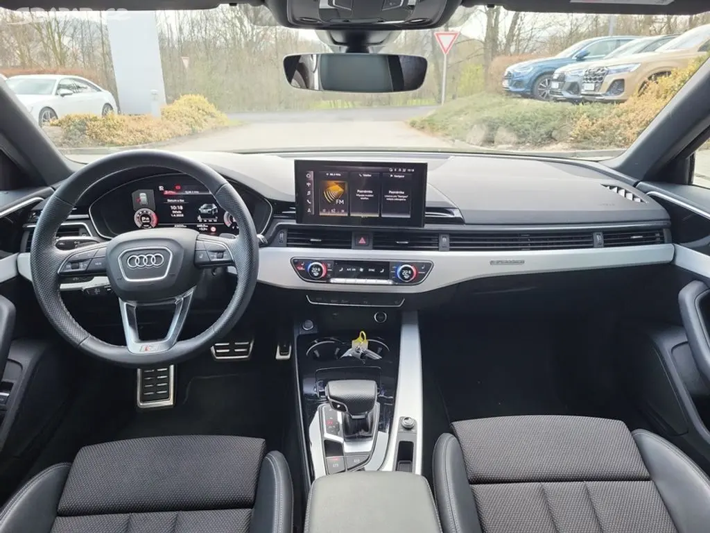 Audi A4, 40TFSI quattro Competition+ ČR - fotka 5