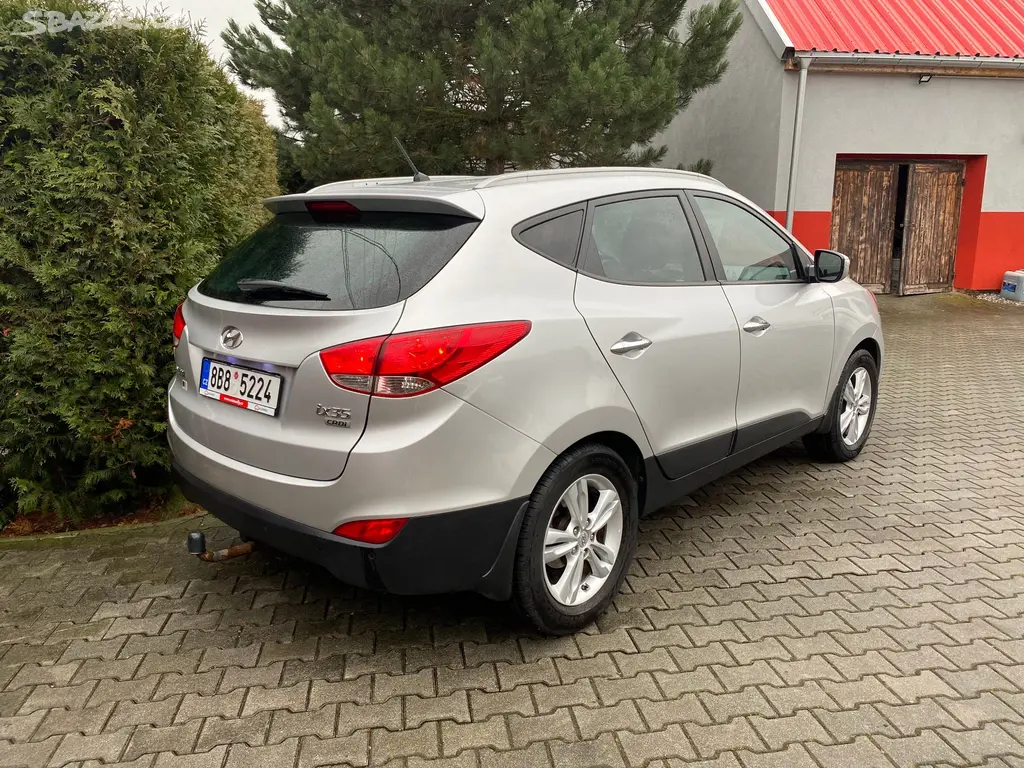 Hyundai ix35 1,7 CRDI Trikolor STYLE|Tažné/Výhřevy - fotka 5