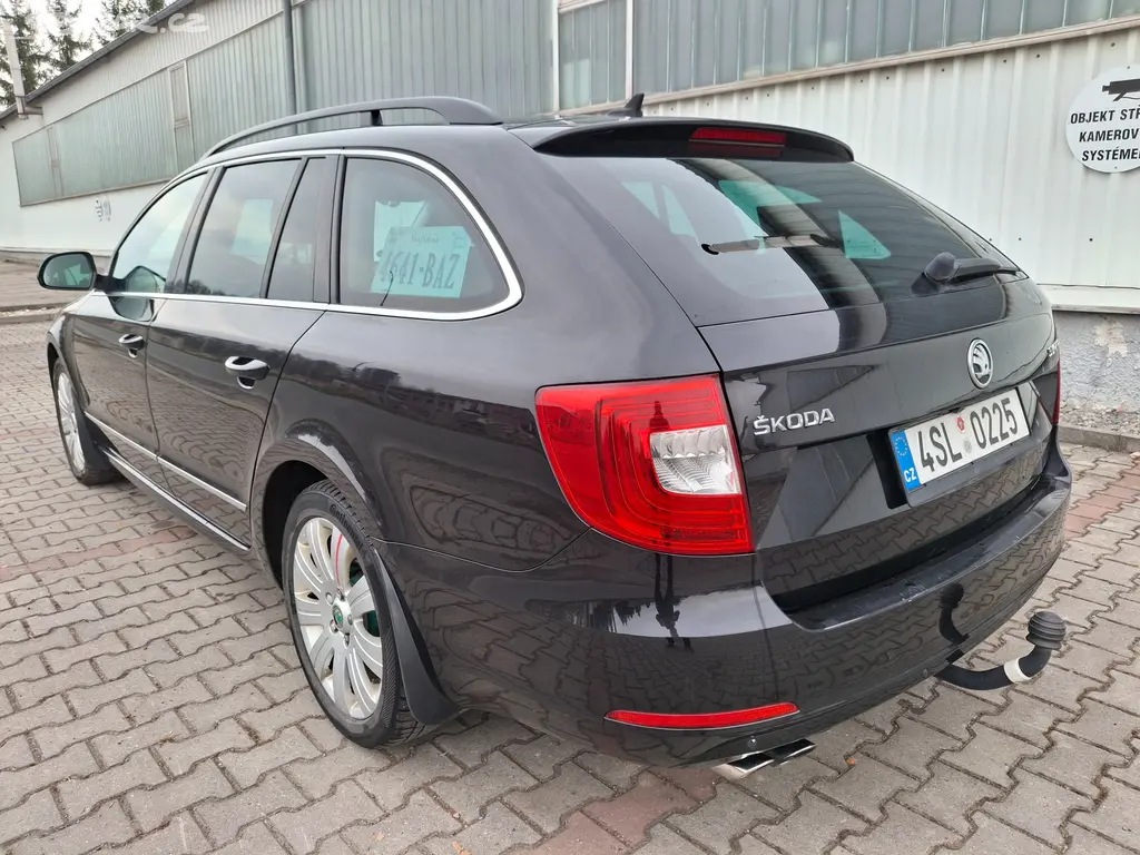 ŠKODA SUPERB II.COMBI 2.0 TDI 125kw - fotka 3