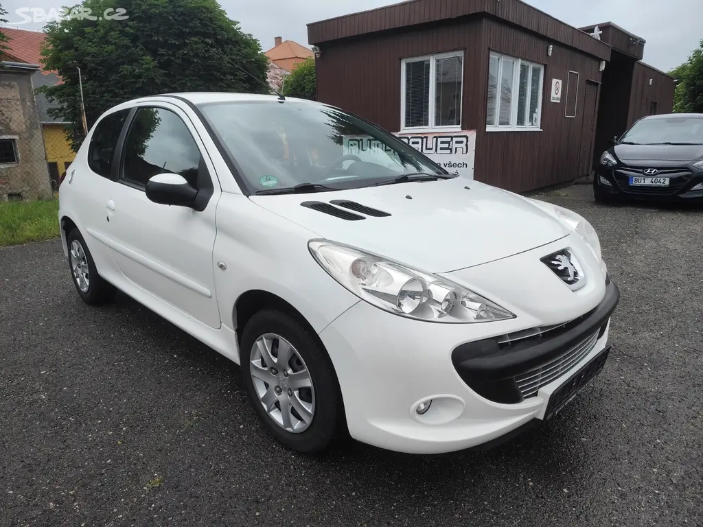 Peugeot 206+,1.1i,44kw.R.V.7/2009.STK.Km 96 700 - fotka 3