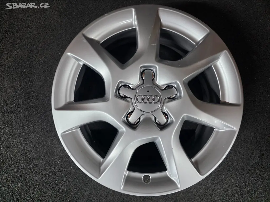 Audi A3 Cabrio Alu kolo 16 8P7601025 1 Ks