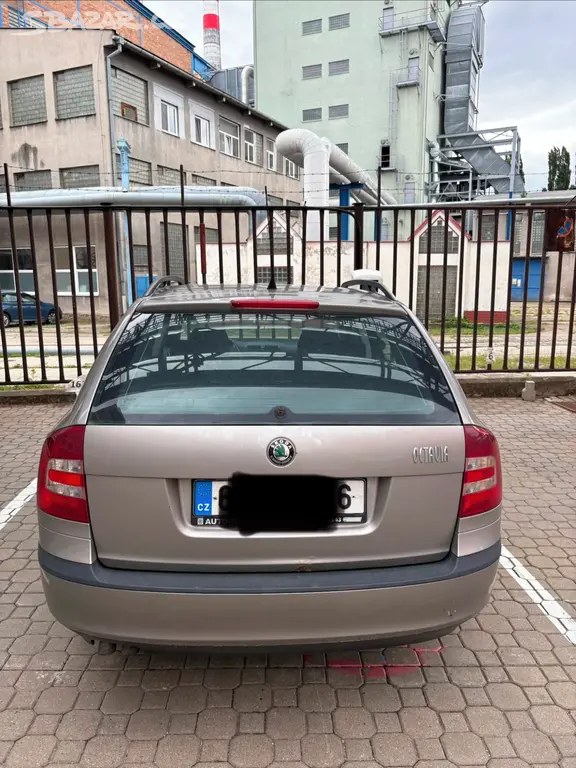 Škoda Octavia - fotka 2