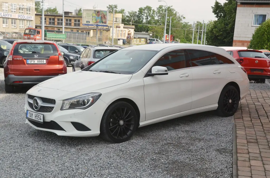 Mercedes-Benz CLA, 220d 130kW AT / Bi-XENON - fotka 3