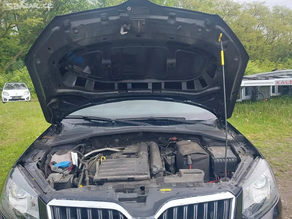 Škoda Yeti, 1.2TSi 81KW DSG XENONY TOPstav - fotka 6
