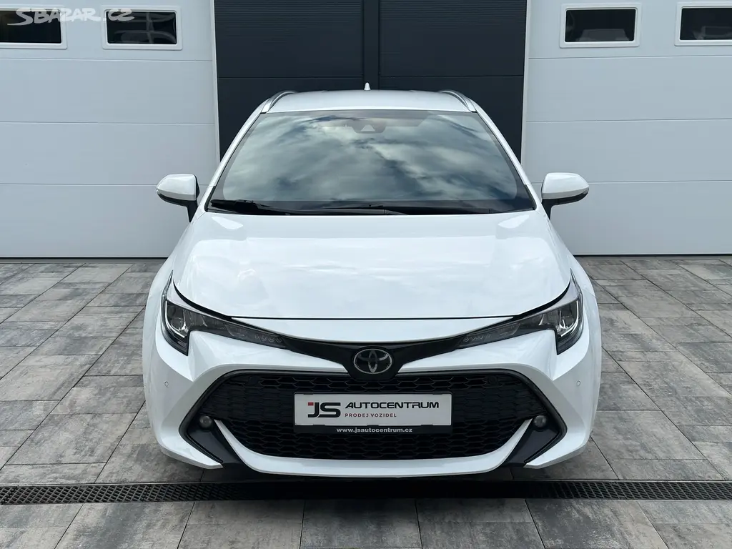 Toyota Corolla T.S. 1.2i Turbo 115PS Comfort - fotka 2