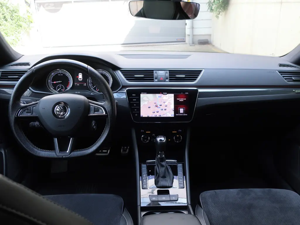 ŠKODA SUPERB SPORTLINE/2.0TDI-140KW/RV.18/CANTON - fotka 5