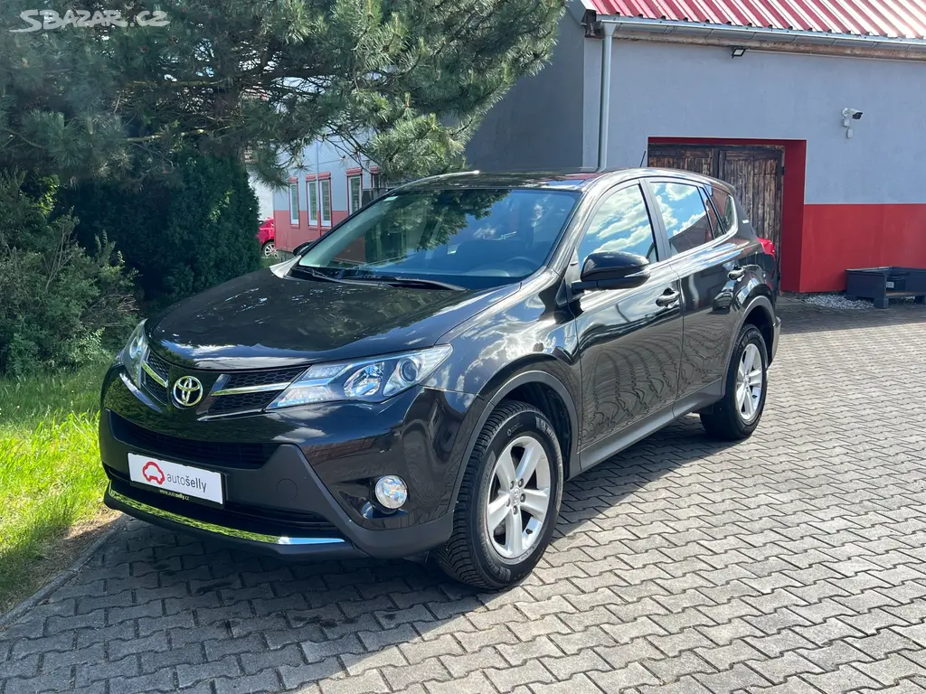 Toyota RAV4 2,0 D-4D ACTIVE | 1.majitel | Kamera