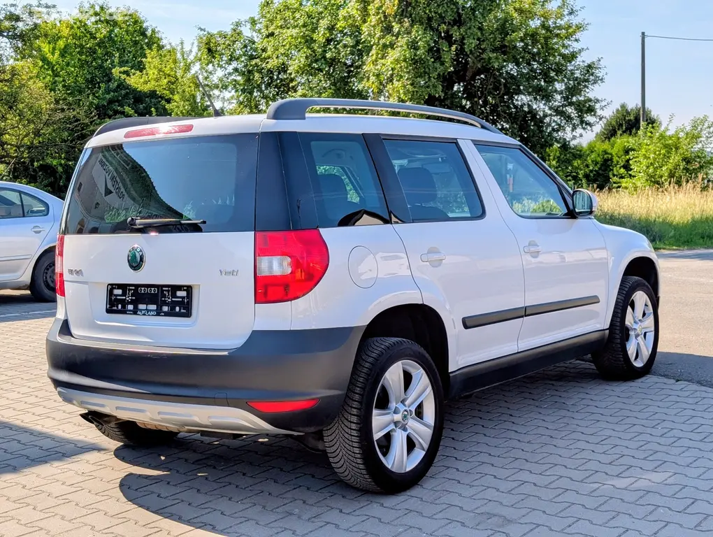 ŠKODA YETI 2.0TDi 103kW 4x4 TAŽNE ELEGANCE 2013 - fotka 4