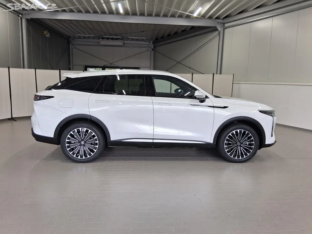 Omoda 9, Premium 1.5t GDI SHS AWD - fotka 5