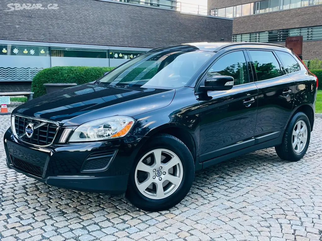 Volvo XC60, 2.0D 5V MAN 1.MAJITEL SERVISKA - fotka 4