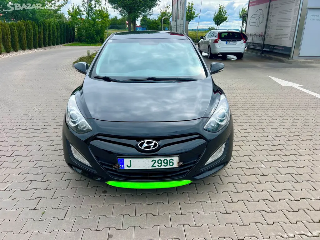 Hyundai i30 1,6 CRDi 81kW Sport - fotka 2
