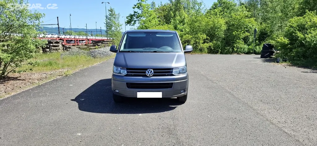 Volkswagen Multivan 2.0 103 Kw,7 - místné - fotka 2