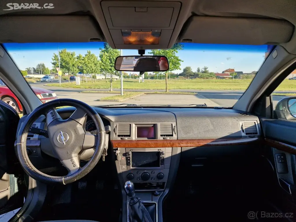 Opel Vectra C 2005 - fotka 6