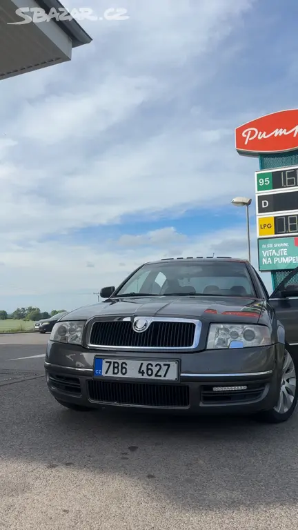 Škoda Superb 2.8 V6