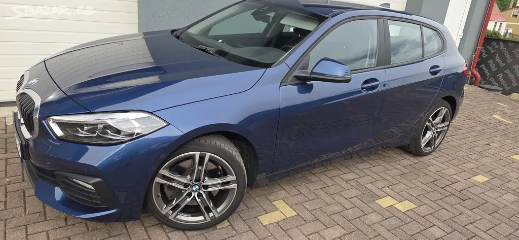 BMW 120d xDrive | 140 kW | Aut |4x4 | Live Cockpit - fotka 3