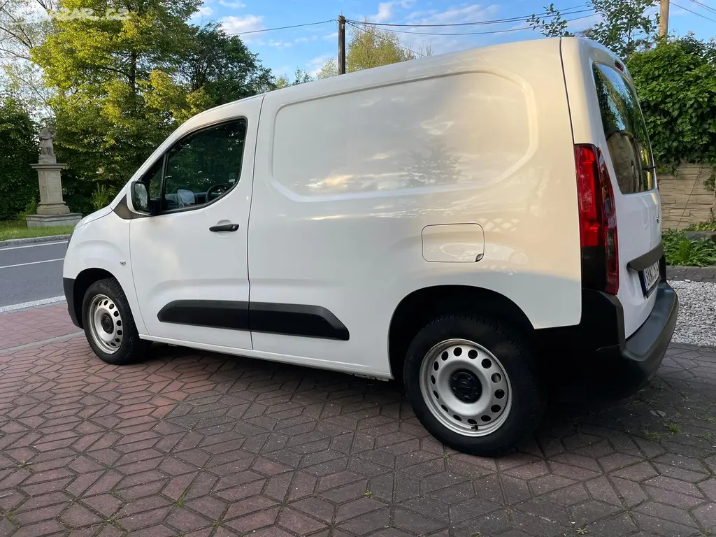 Opel Combo 1.5CDTi 1.MAJ. ČR DPH - fotka 6