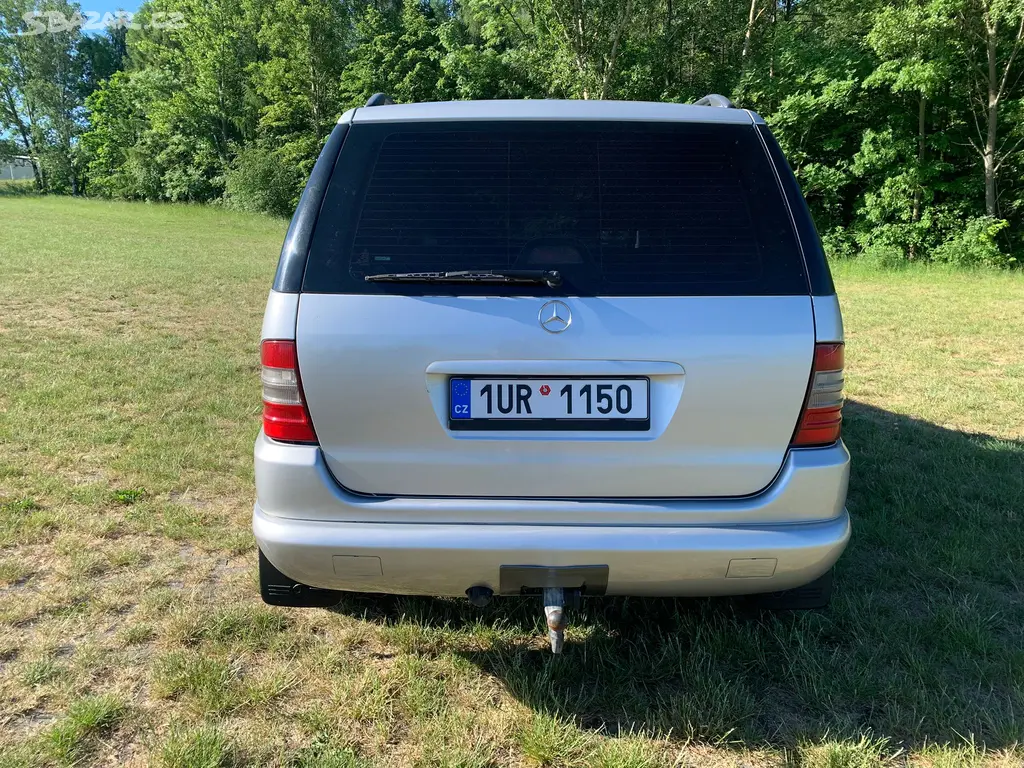 Mercedes ML 320i 160 kw 2001 4x4 244 000 automat - fotka 5
