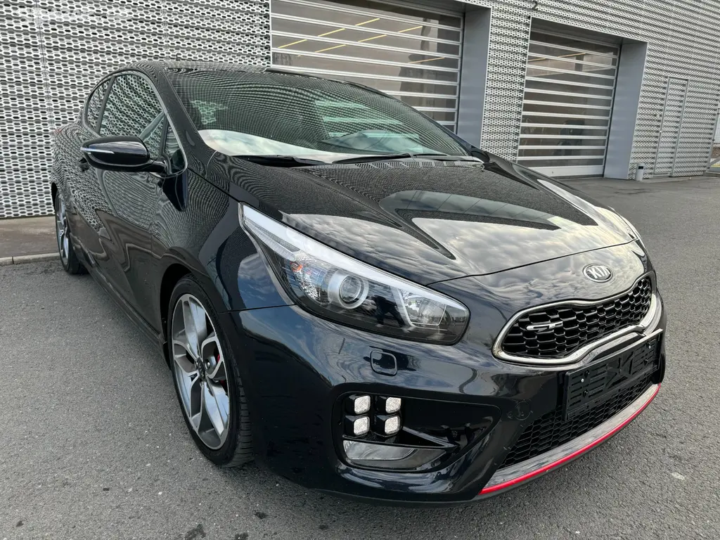 Kia Cee´d GT Plus 1.6 T-GDI 150 kW RECARO PANORAMA