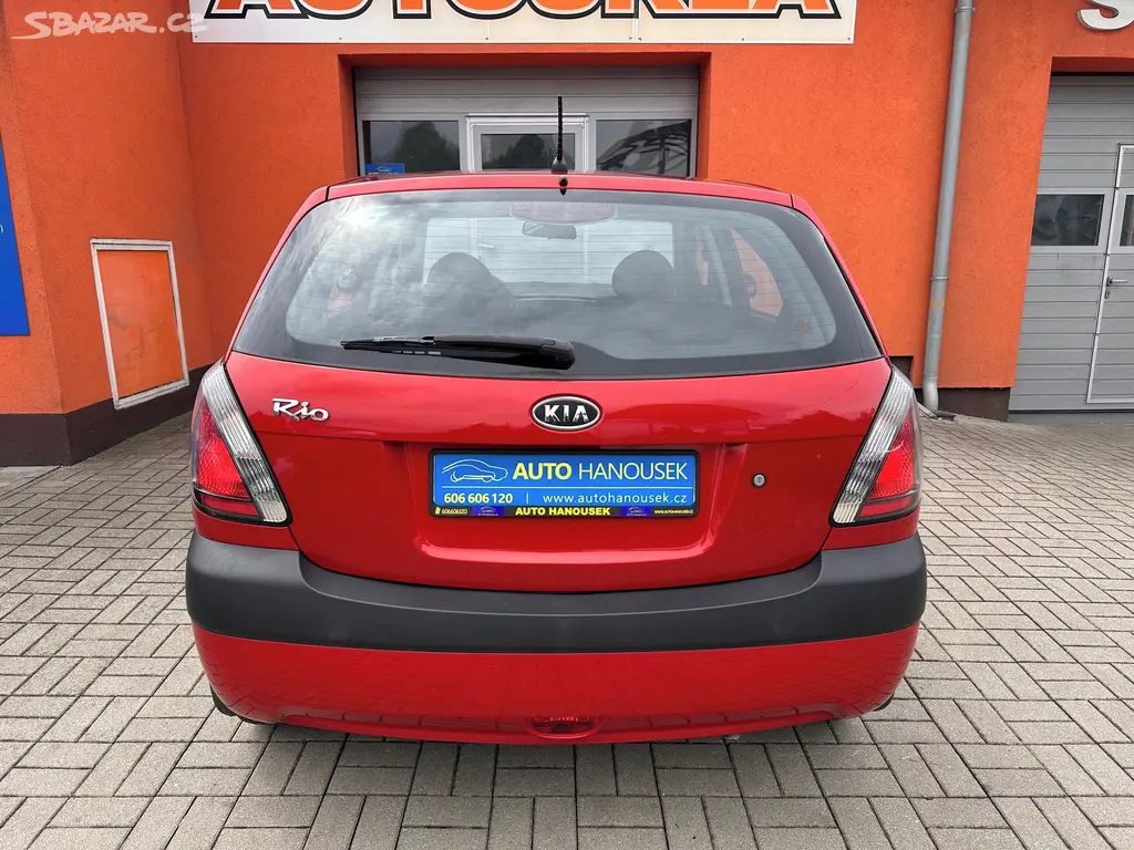 Kia Rio, 1.4i 71KW klima ČR,2.maj. - fotka 6